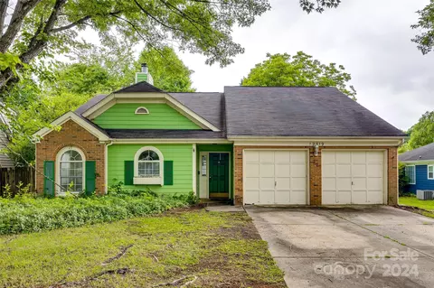 12519 Walkers Down Ct, Charlotte, NC 28273
