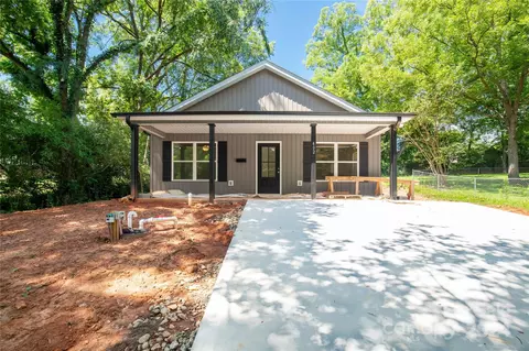402 S Shelby St, Blacksburg, SC 29702
