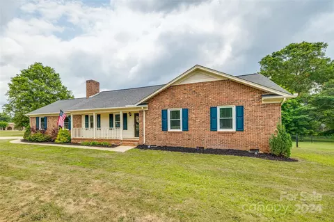 104 Peachtree Rd, Rock Hill, SC 29730