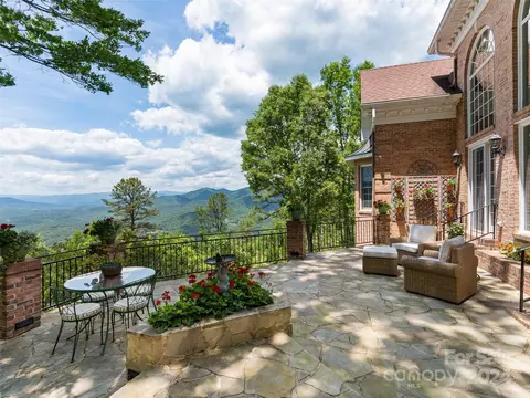 Exterior - 1767 Ridge Way St, Sylva, NC 28779 photo 1 of 4