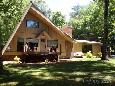 2725 39th Ne Ave NE, Hickory, NC 28601