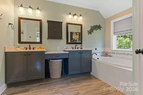 Bath - 8385 Normandy Rd, Denver, NC 28037 photo 2 of 4