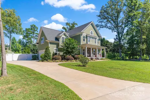 Exterior - 8385 Normandy Rd, Denver, NC 28037 photo 1 of 8