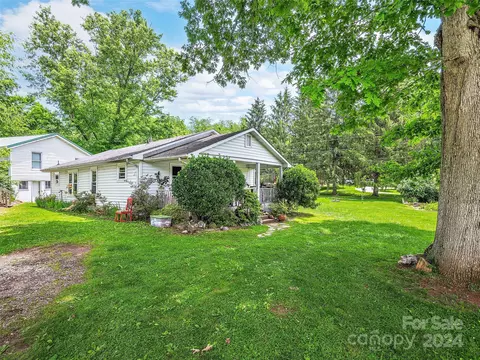 871 Glenn Bridge Se Rd SE, Arden, NC 28704
