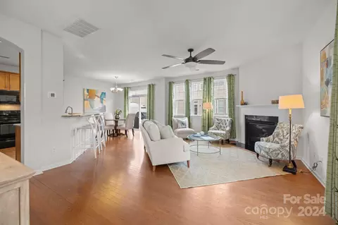 5324 Allison Ln, Charlotte, NC 28277