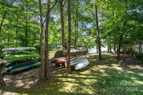 749 Peninsula Dr, Davidson, NC 28036 photo 22