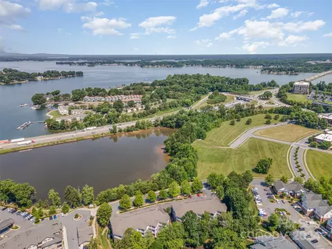 749 Peninsula Dr, Davidson, NC 28036 photo 23