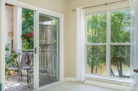 749 Peninsula Dr, Davidson, NC 28036 photo 9