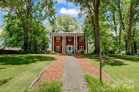 1503 Brantley Rd, Kannapolis, NC 28083