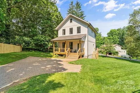 121 Dangerfield Ct, Asheville, NC 28806