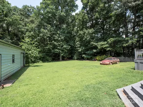 Exterior - 1320 Crown Forest Ln, Monroe, NC 28112 photo 9 of 10