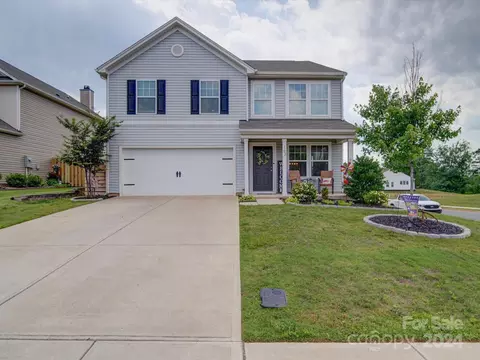 163 Hidden Lakes Rd, Statesville, NC 28677