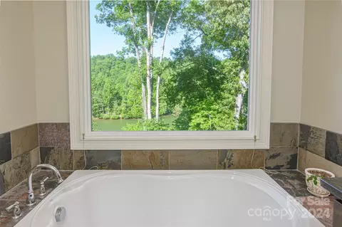 1379 Mountain Pkwy, Mill Spring, NC 28756 photo 13