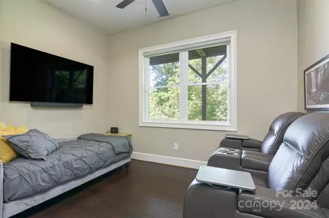 1379 Mountain Pkwy, Mill Spring, NC 28756 photo 33