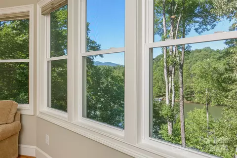1379 Mountain Pkwy, Mill Spring, NC 28756 photo 10