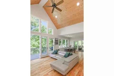 1379 Mountain Pkwy, Mill Spring, NC 28756 photo 17