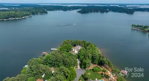 3898 Channel Point Ln, Denver, NC 28037