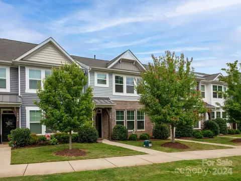 190 Waterlynn Ridge E Rd #E, Mooresville, NC 28117