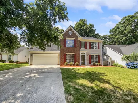 15120 Arbroath Ct, Charlotte, NC 28278