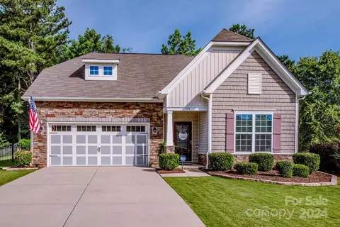 112 Holly Oak Way, Mooresville, NC 28115