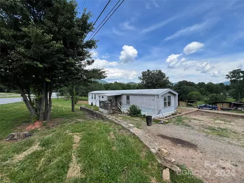 434 Justice Ridge Rd, Candler, NC 28715