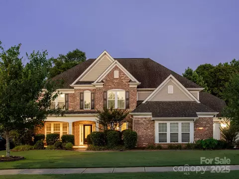 10700 Waxhaw Manor Dr, Waxhaw, NC 28173