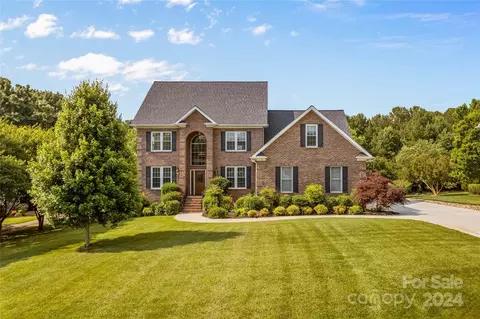 130 Colony Dr, Mooresville, NC 28115