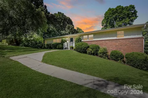 223 Oak Park Dr, Clyde, NC 28721 photo 42