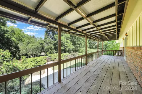 223 Oak Park Dr, Clyde, NC 28721 photo 19