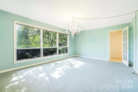 223 Oak Park Dr, Clyde, NC 28721 photo 23