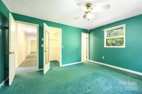 223 Oak Park Dr, Clyde, NC 28721 photo 28