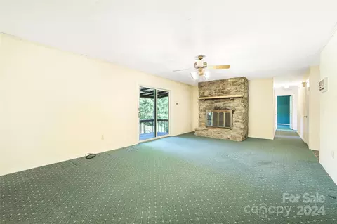 223 Oak Park Dr, Clyde, NC 28721 photo 22