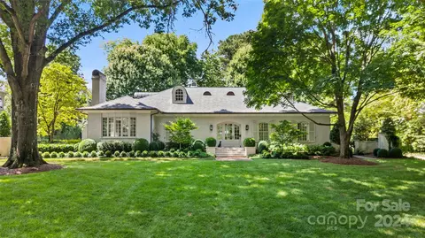 2434 Red Fox Trl, Charlotte, NC 28211