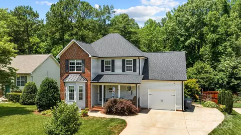 1113 White Water Cir, Belmont, NC 28012