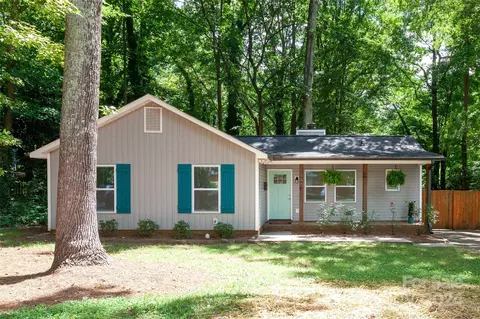 1540 Lakedell Dr, Charlotte, NC 28215