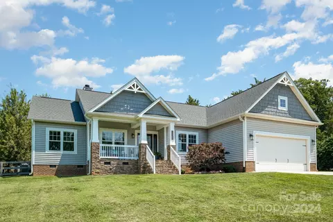 125 Fallen Acorn Dr, Troutman, NC 28166