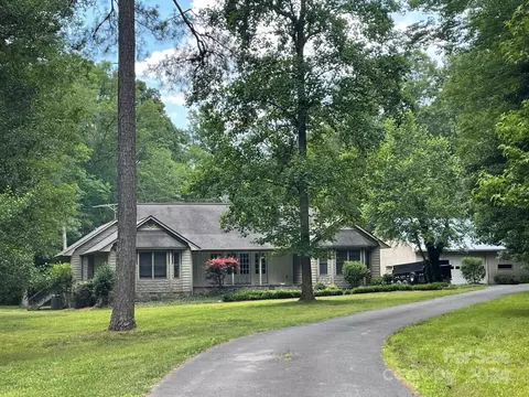 355 Shiloh Church Rd, Troy, NC 27371
