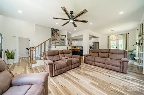 7635 Katherine Dr, Denver, NC 28037 photo 6