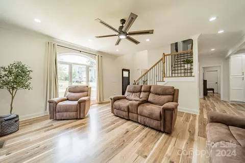 7635 Katherine Dr, Denver, NC 28037 photo 7