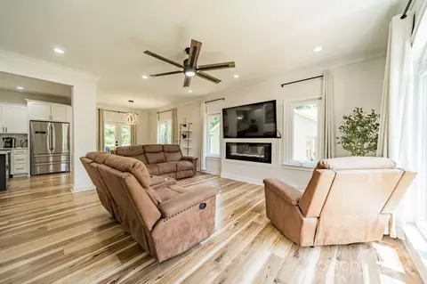 7635 Katherine Dr, Denver, NC 28037 photo 5