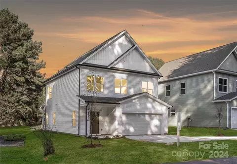 9637 Misenheimer Rd, Charlotte, NC 28215