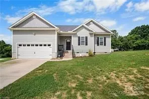 216 Iveys Meadow Ct, Linwood, NC 27299
