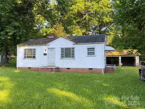 813 N Woodland Dr, Lancaster, SC 29720