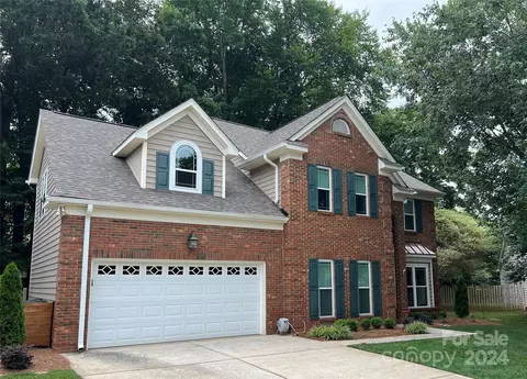9425 Olivia Ln, Charlotte, NC 28277