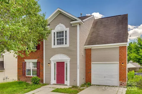 709 Aberdeen Glen Pl, Charlotte, NC 28214