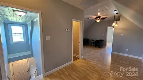 Entry Way - 287 Fox Hunter Rd, Harmony, NC 28634 photo 3 of 3
