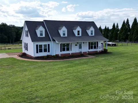 Exterior - 287 Fox Hunter Rd, Harmony, NC 28634 photo 2 of 4