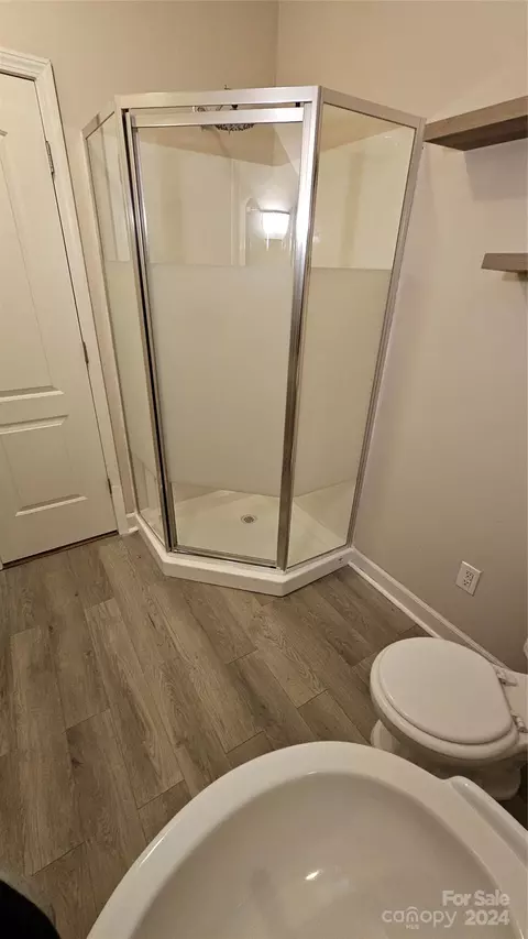 Bath - 287 Fox Hunter Rd, Harmony, NC 28634 photo 3 of 3