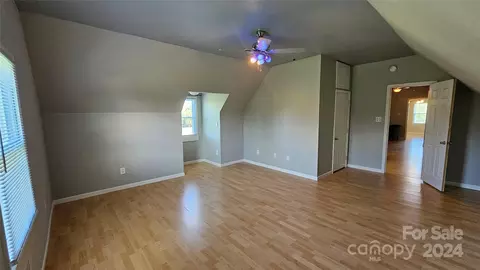 Bedroom - 287 Fox Hunter Rd, Harmony, NC 28634 photo 5 of 6