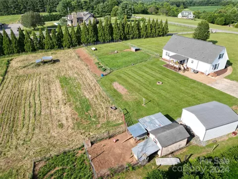 View/Area - 287 Fox Hunter Rd, Harmony, NC 28634 photo 1 of 1